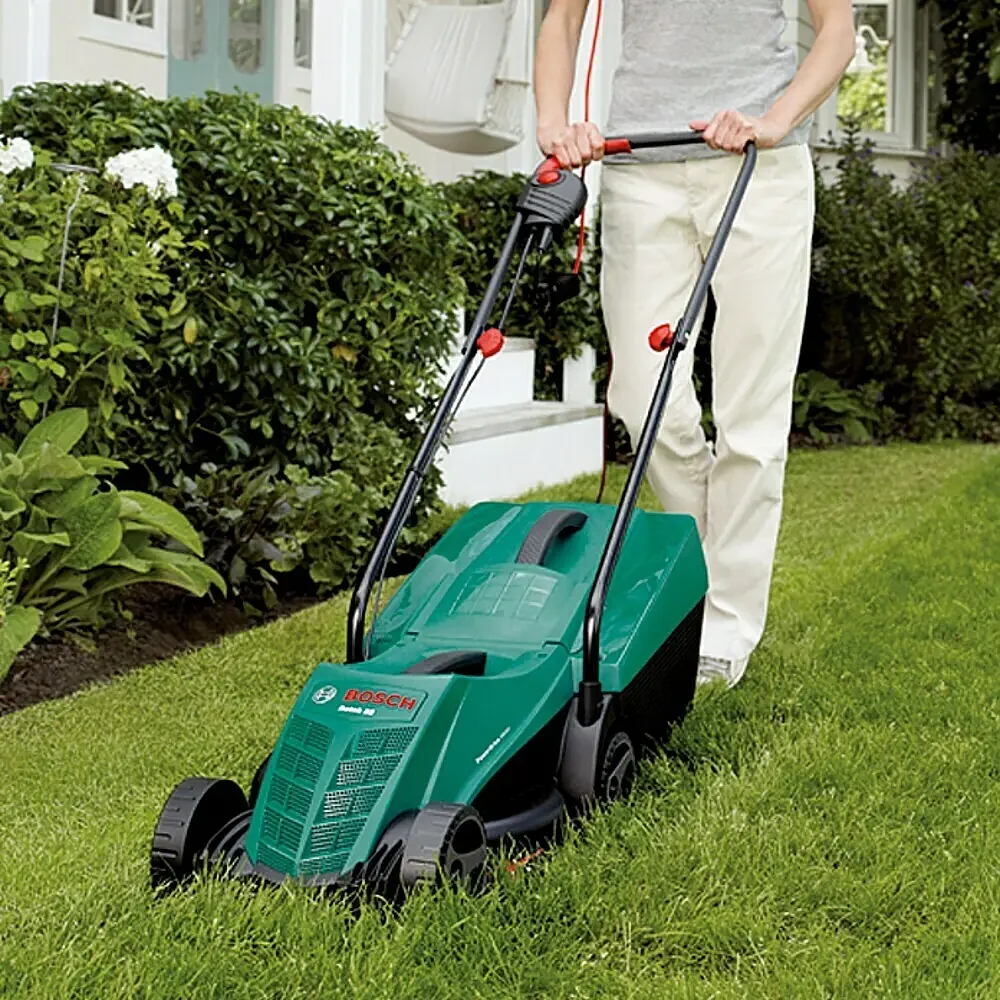 Bosch Elektro Rasenmäher Rotak 32 kompakt für kleine Gärten
