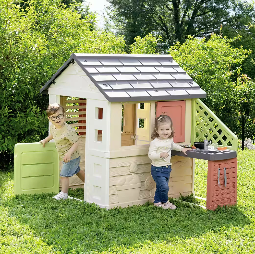 Spielhaus Smoby Life Natur mit Küche für Kinder im Garten