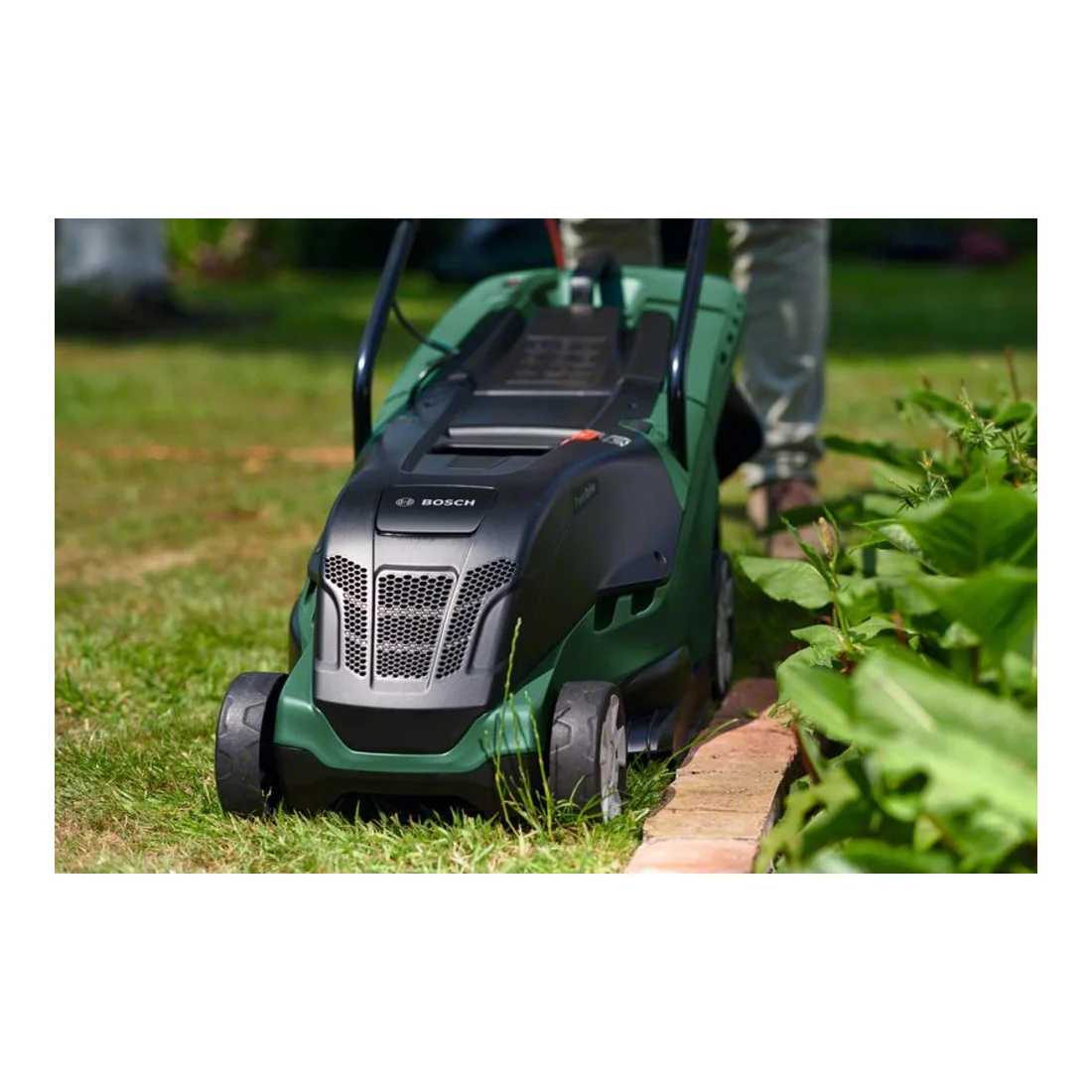 Bosch Elektro Rasenmäher UniversalRotak 550 1300 W 38 cm