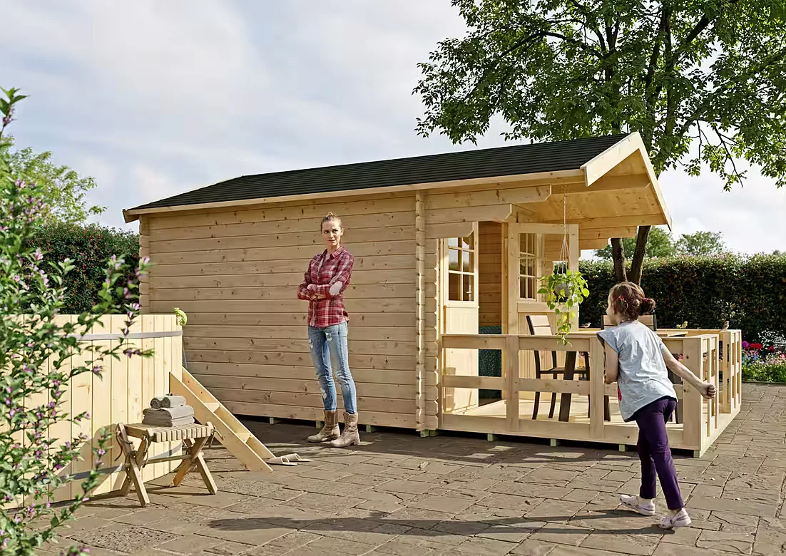Gartenhaus Kallenberg 2 aus naturbelassenem Fichtenholz Gerätehaus