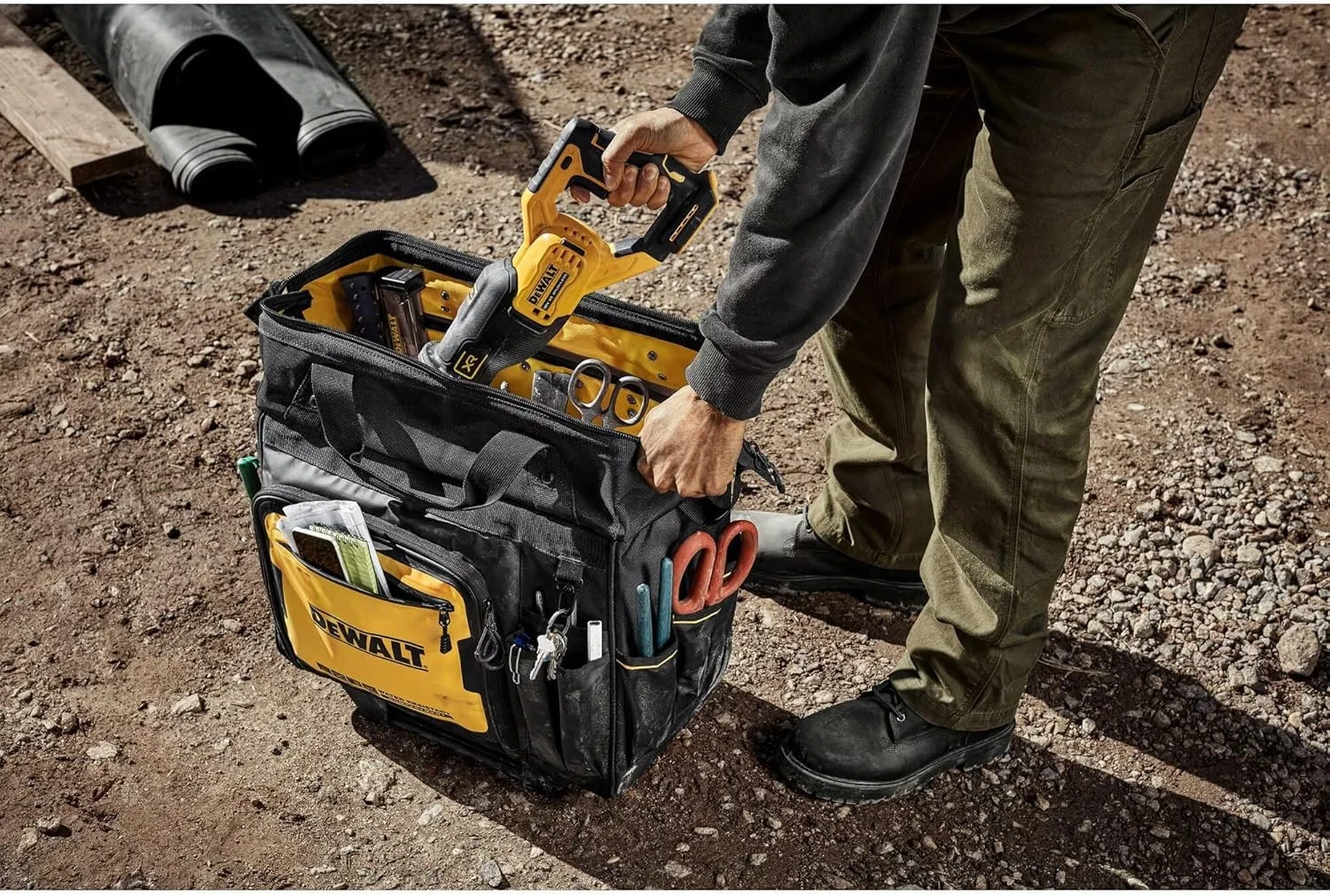 DeWALT DWST60107-1 Pro Rollende Werkzeugtasche (IP54)