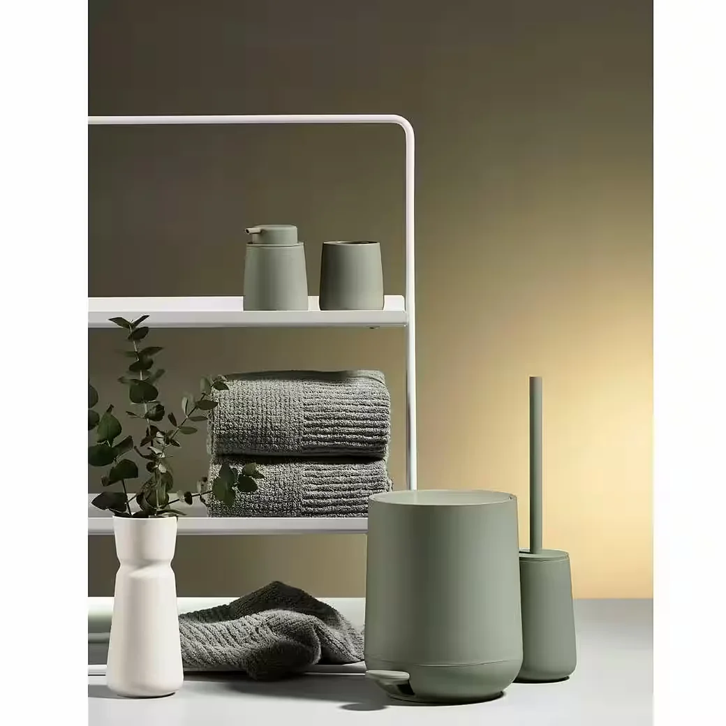 ZONE DENMARK Badetuch Classic Matcha Green 140x70 cm saugfähig weich